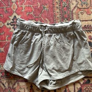 Lululemon Inner Glow Short 3" *Terry size 6 Gray
